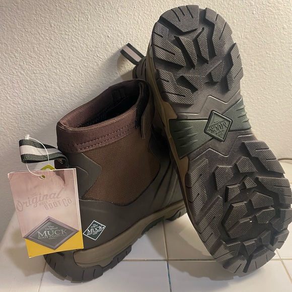 $100 OFF NWT Men's Muck Boots - Picture 2 of 13